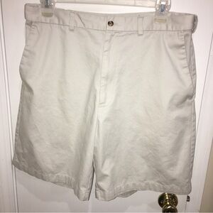 Haggar Men's Light Cream Flat Front Golf Shorts Beige